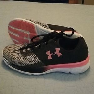 Girls under armour shoes size 3.5